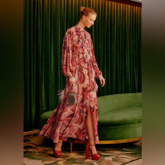 FARM Rio NWT Size M Floral Tapestry Maxi Dress - Picture 2 of 8